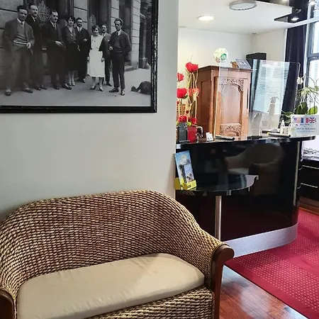 Le National Hotel 2*