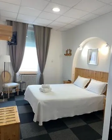 Le National Hotel