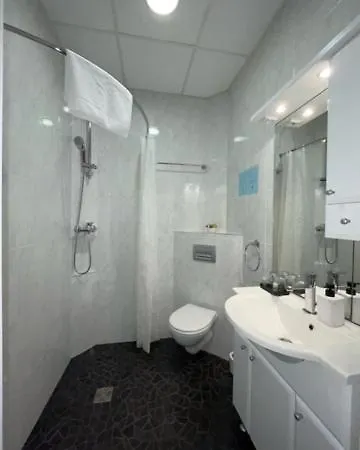 Le National Hotel 2*