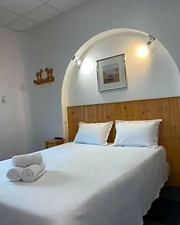 Le National Hotel