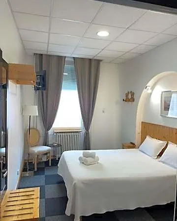 Le National Hotel